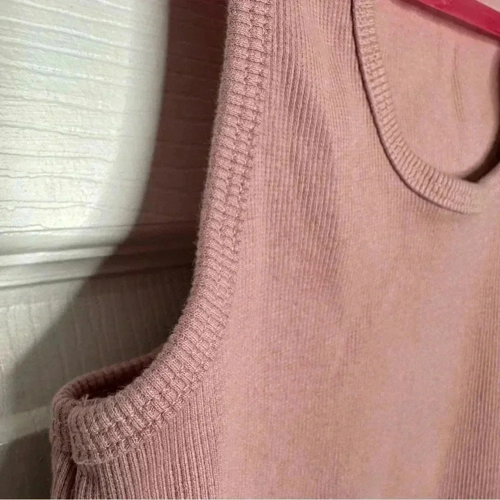 SWS Essentials Tank Top Cropped Ribbed Racerback Pink Size Medium - Picture 2 of 16